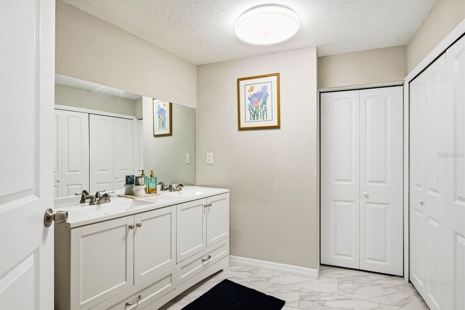 Image 21 of 33 For 8373 76th Avenue