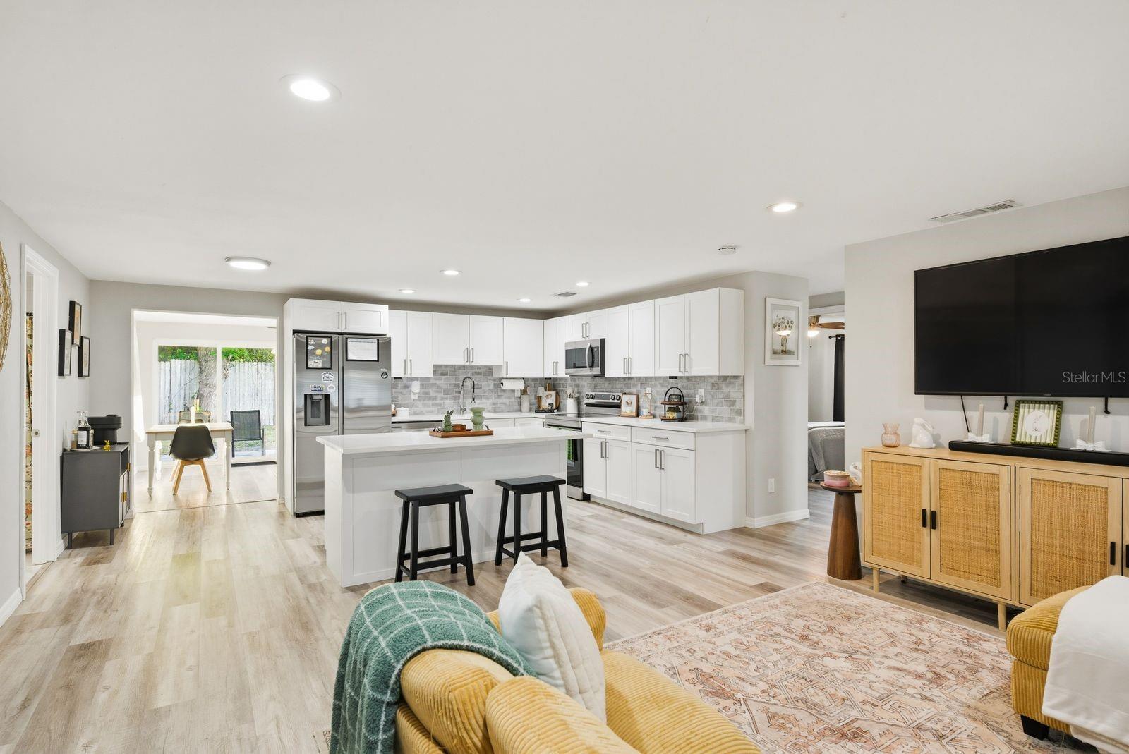 Image 9 of 33 For 8373 76th Avenue