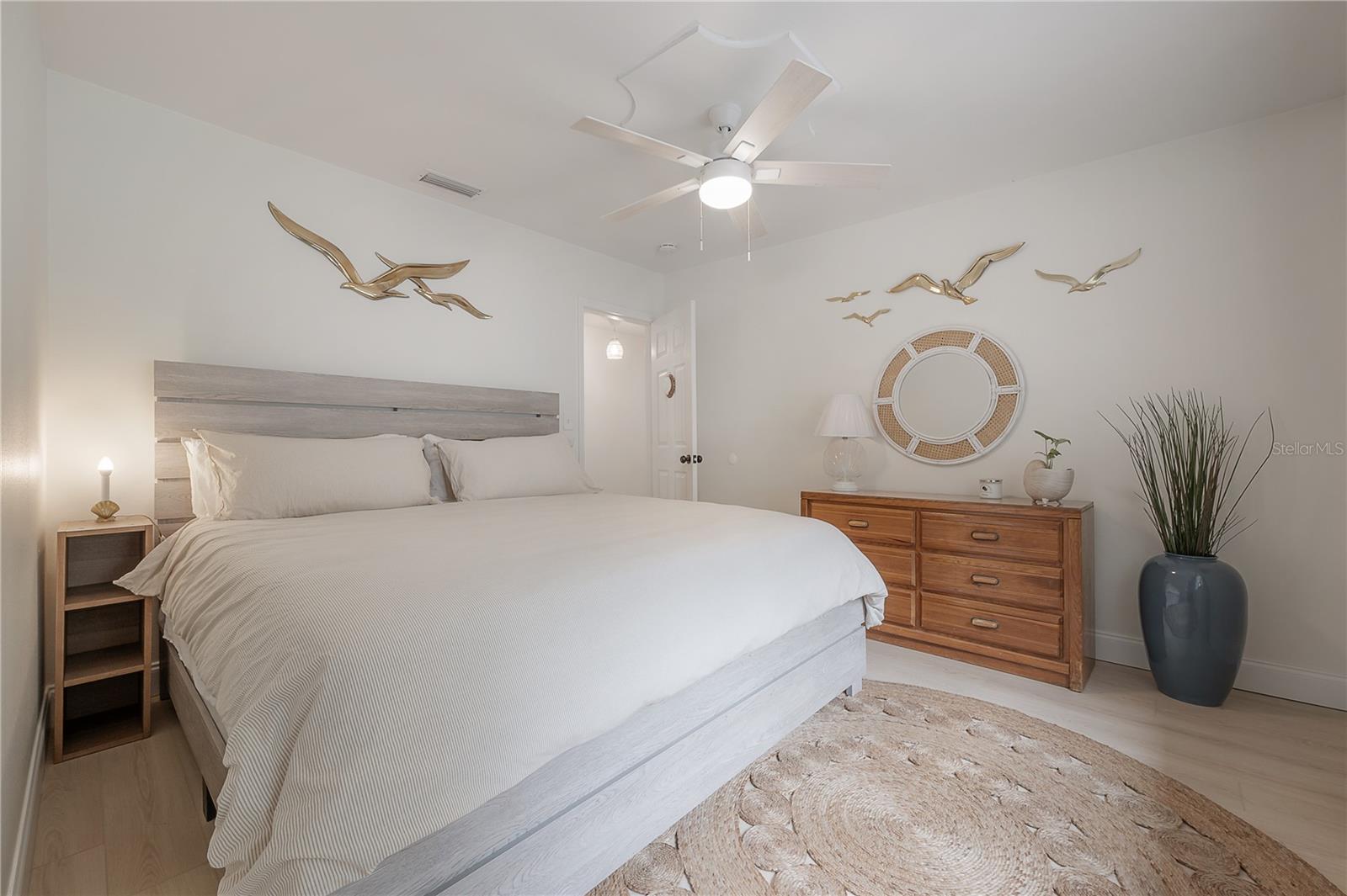 Listing photo id 25 for 1304 Bogie Drive