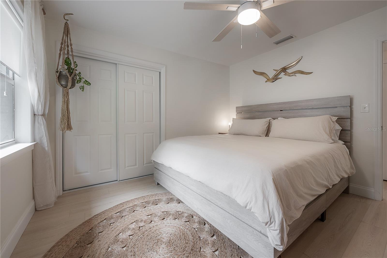 Listing photo id 26 for 1304 Bogie Drive