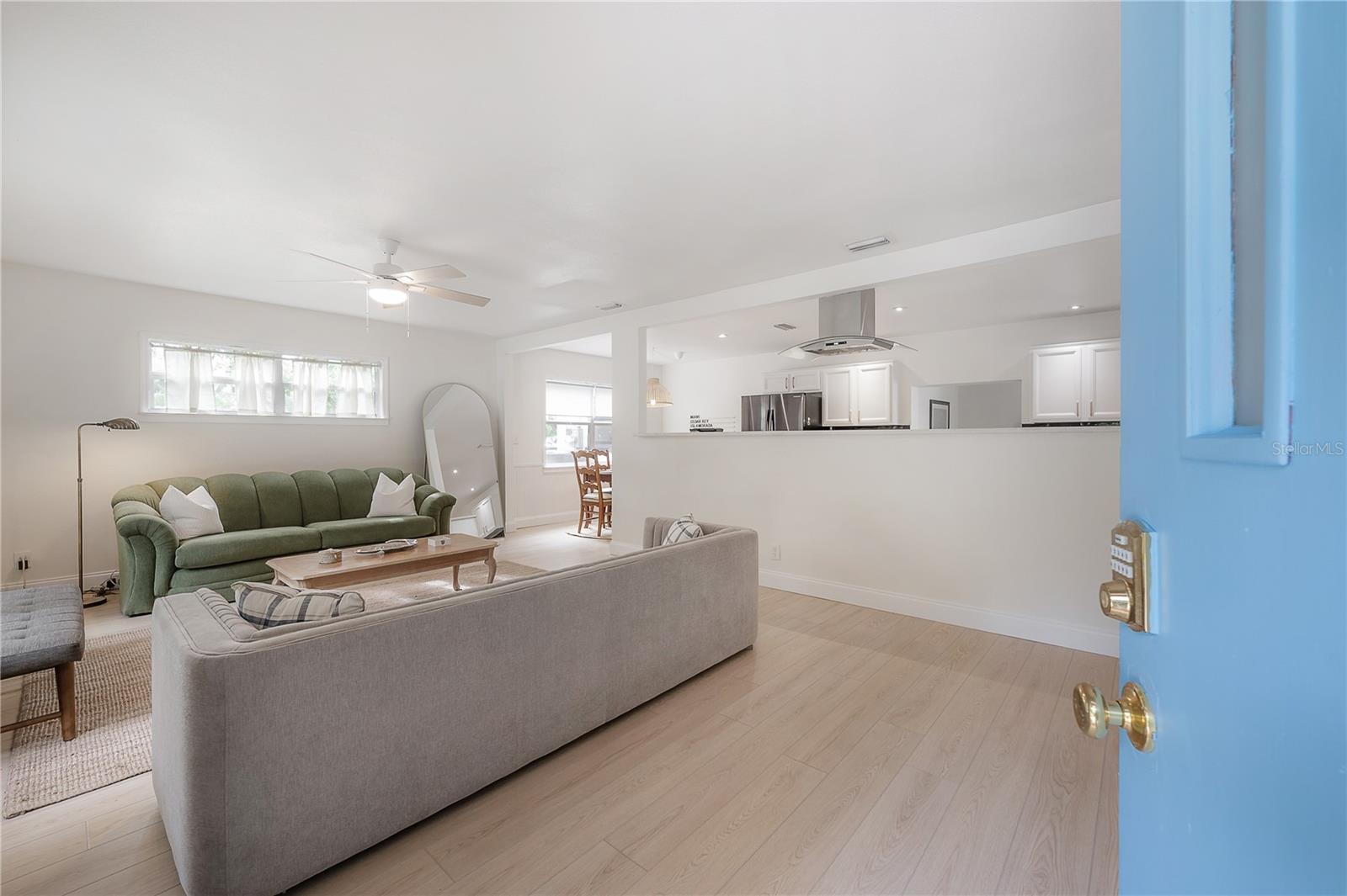 Listing photo id 1 for 1304 Bogie Drive