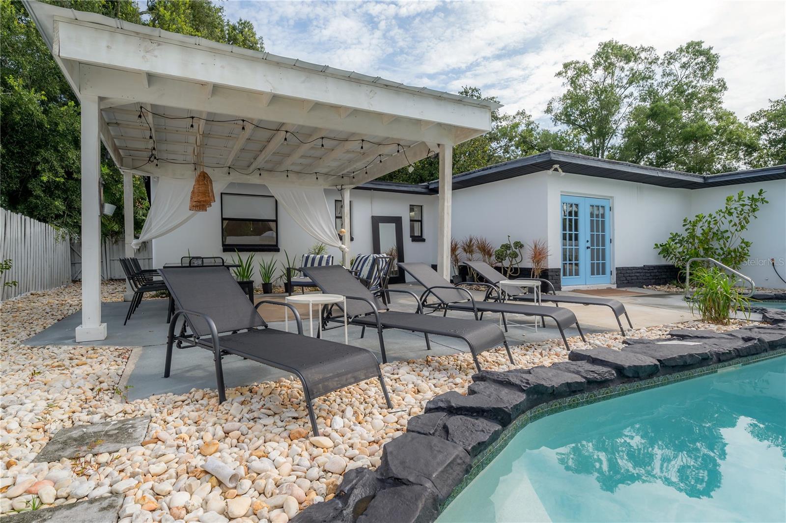 Listing photo id 46 for 1304 Bogie Drive