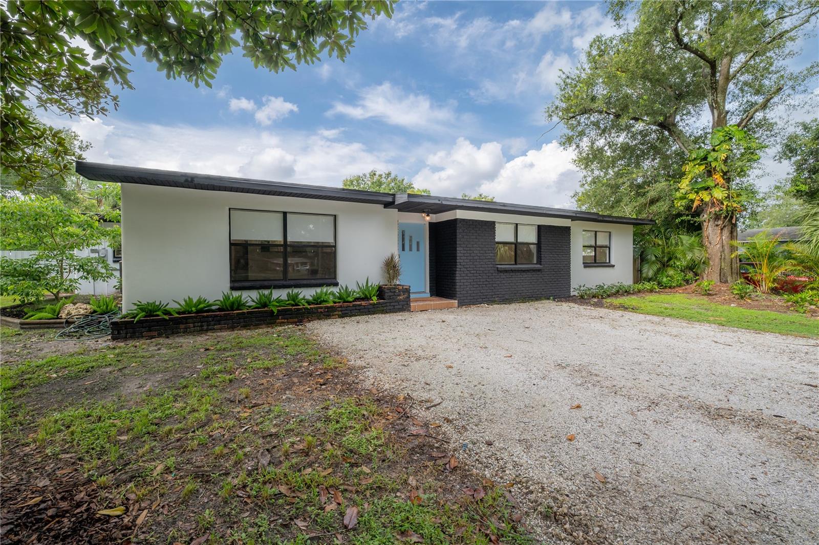 Listing photo id 47 for 1304 Bogie Drive