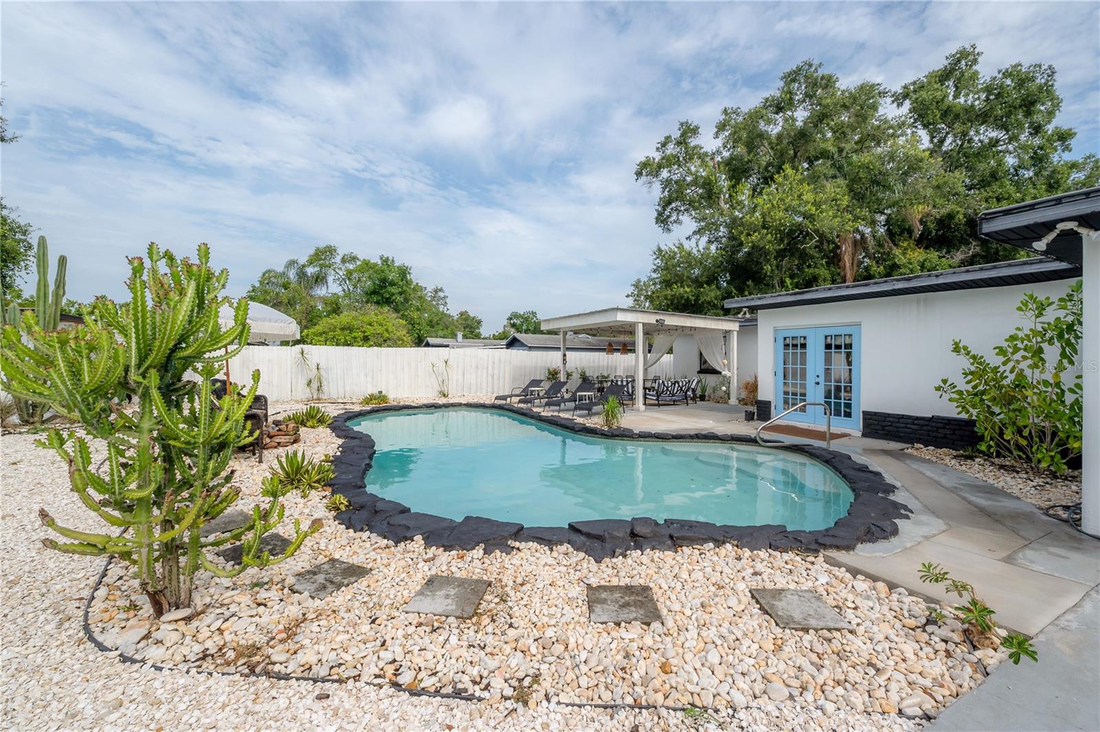 Listing photo id 57 for 1304 Bogie Drive