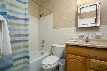 Image 5 of 35 For 715 Debra Lynne Drive