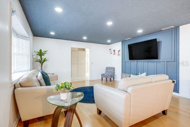 Image 9 of 35 For 715 Debra Lynne Drive