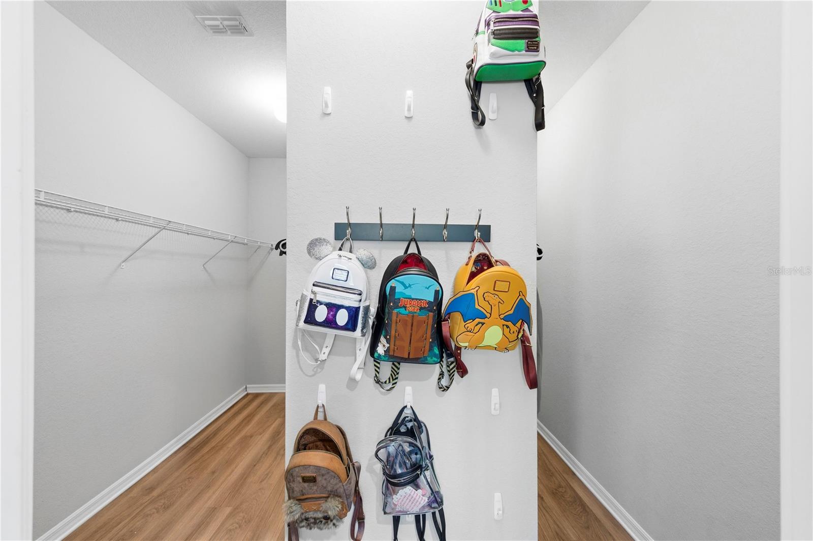 Image 24 of 44 For 2906 Kohen Court