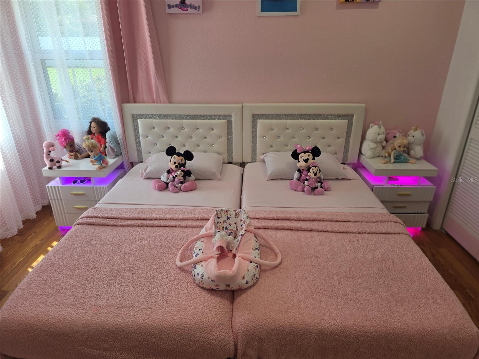 Image 27 of 51 For 13128 Hazelcrest Street