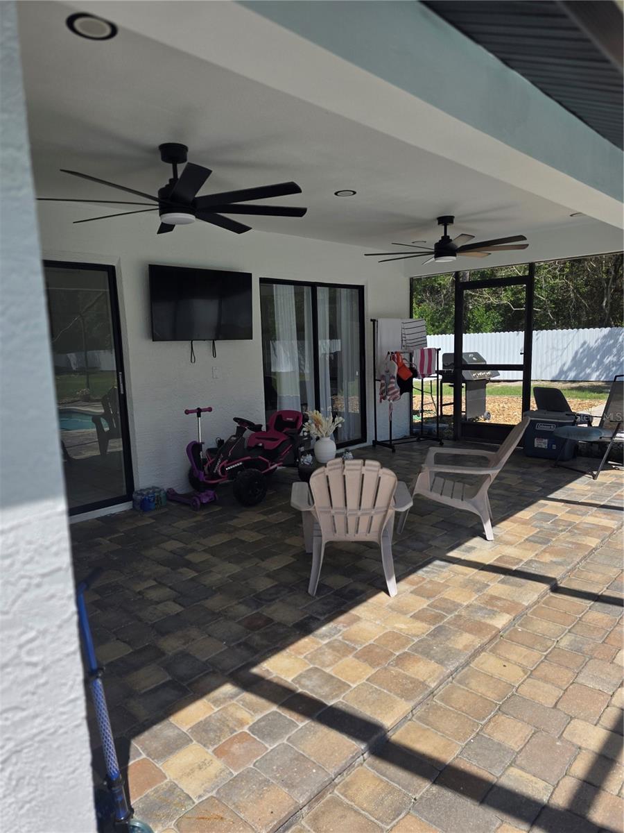 Image 34 of 51 For 13128 Hazelcrest Street