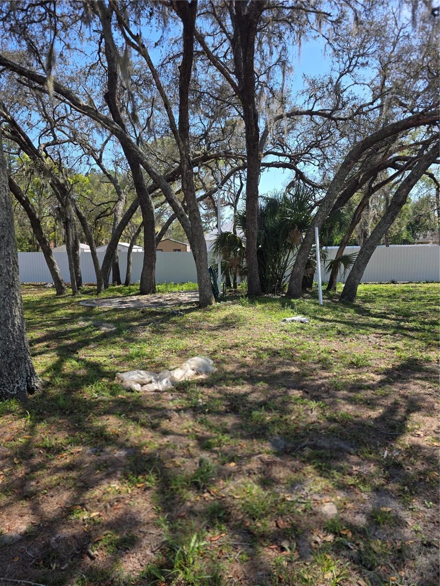 Image 45 of 51 For 13128 Hazelcrest Street