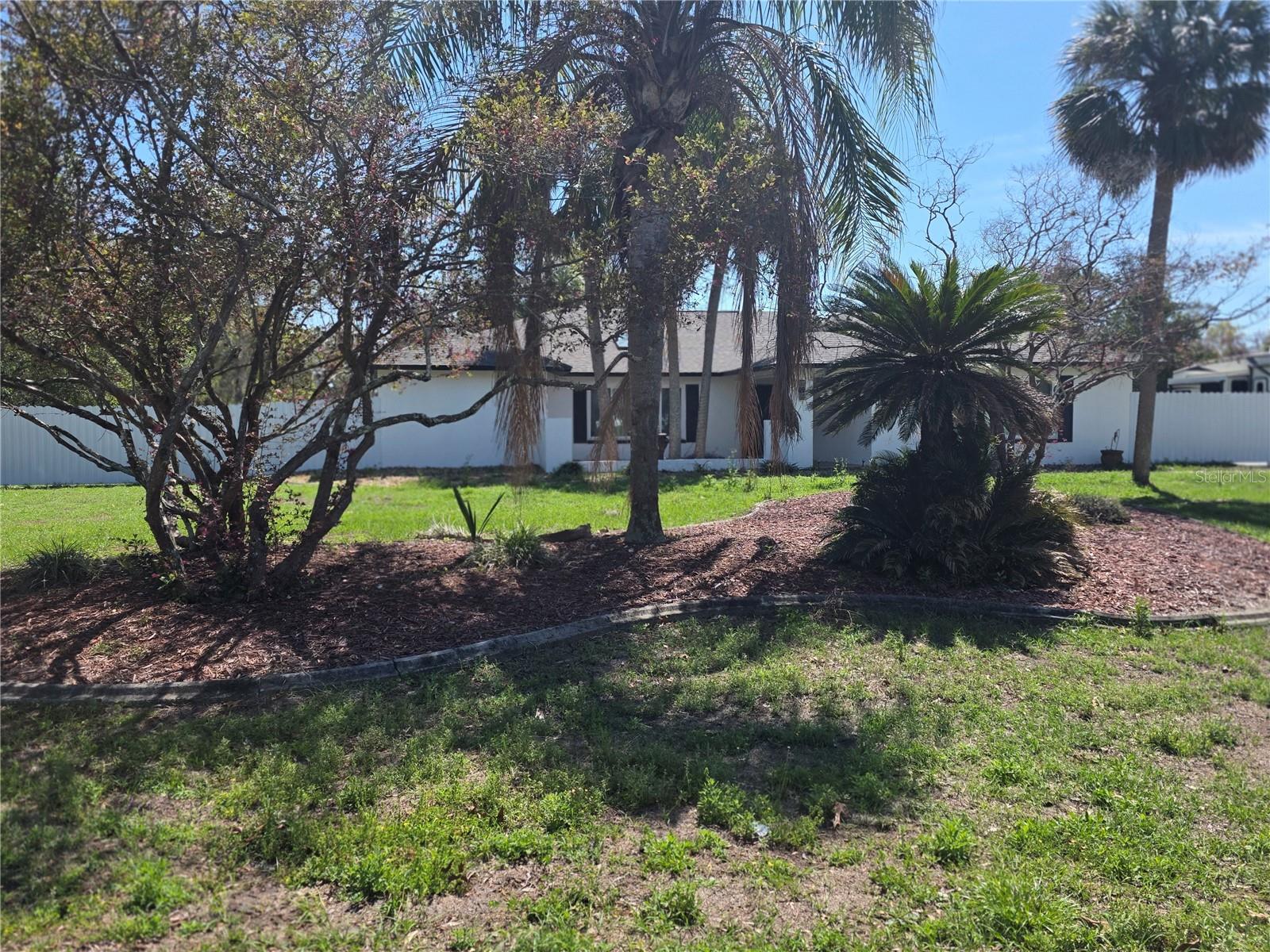 Image 7 of 51 For 13128 Hazelcrest Street