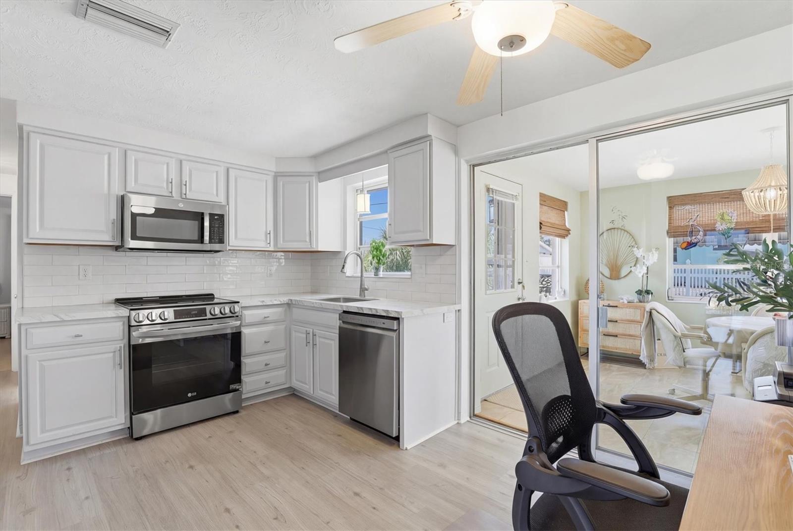 Image 10 of 28 For 1126 Clairborne Street