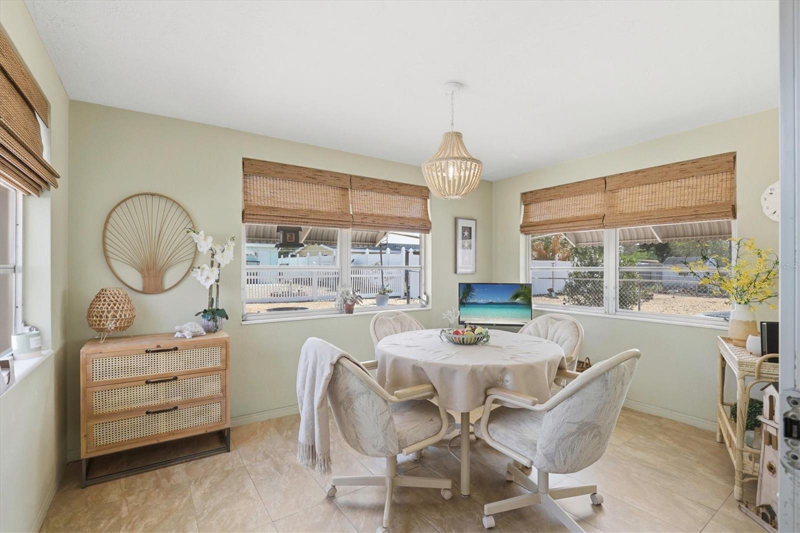 Image 14 of 28 For 1126 Clairborne Street