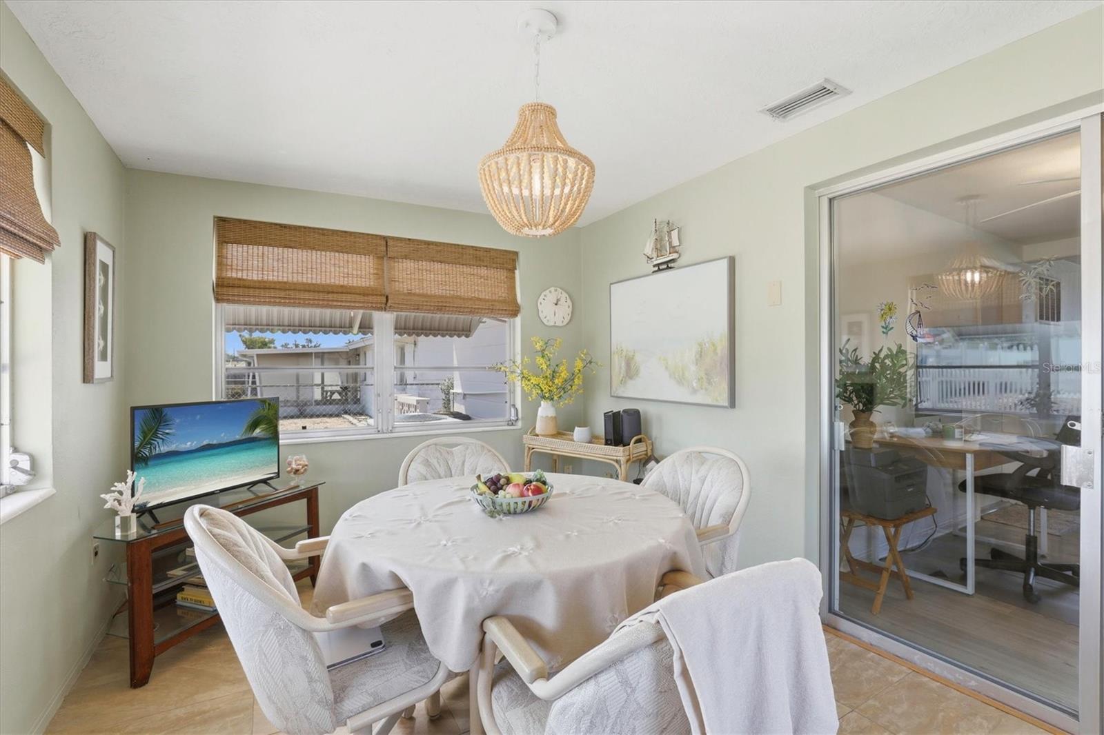 Image 15 of 28 For 1126 Clairborne Street