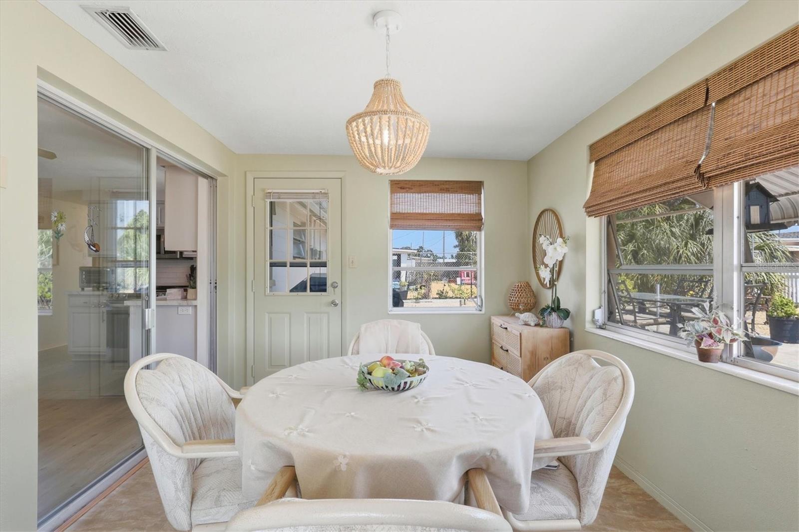 Image 16 of 28 For 1126 Clairborne Street