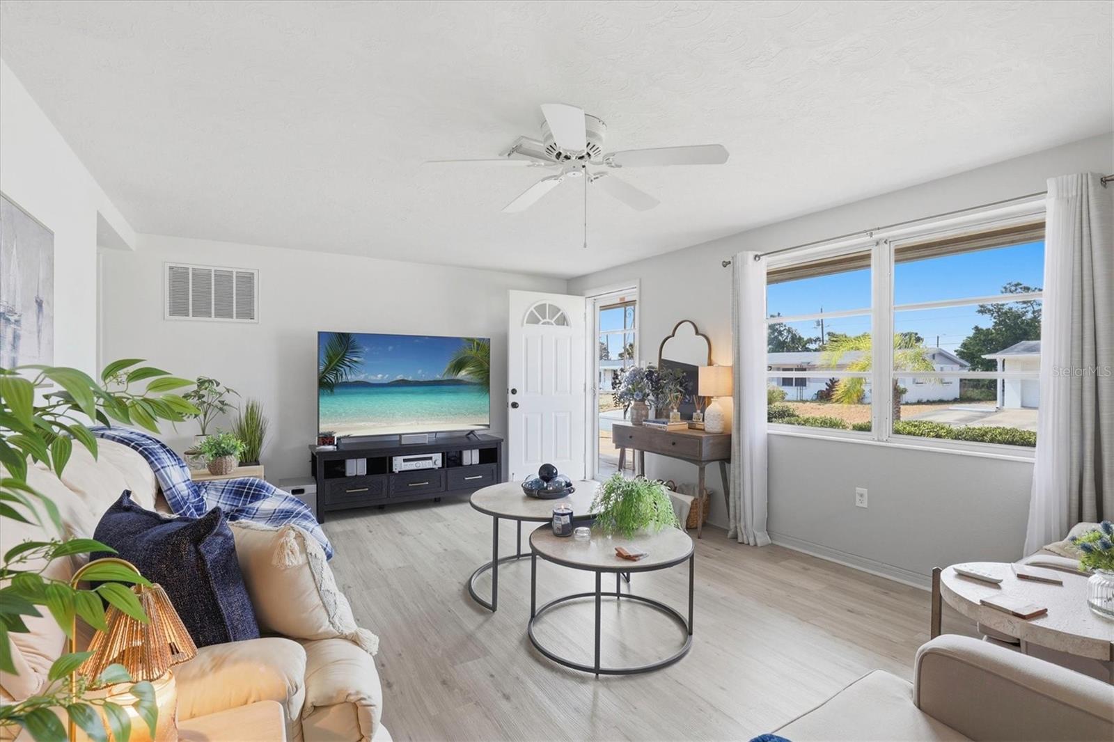 Image 8 of 28 For 1126 Clairborne Street