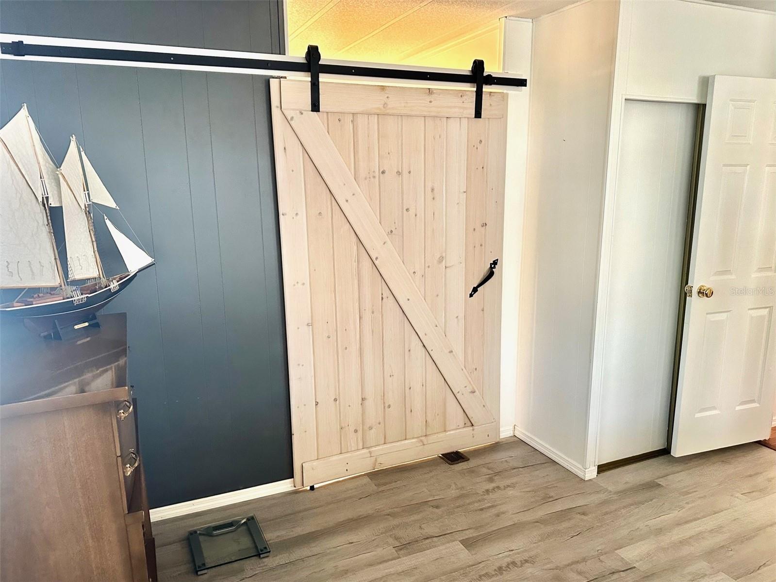 Image 11 of 17 For 9790 66th Street N 470