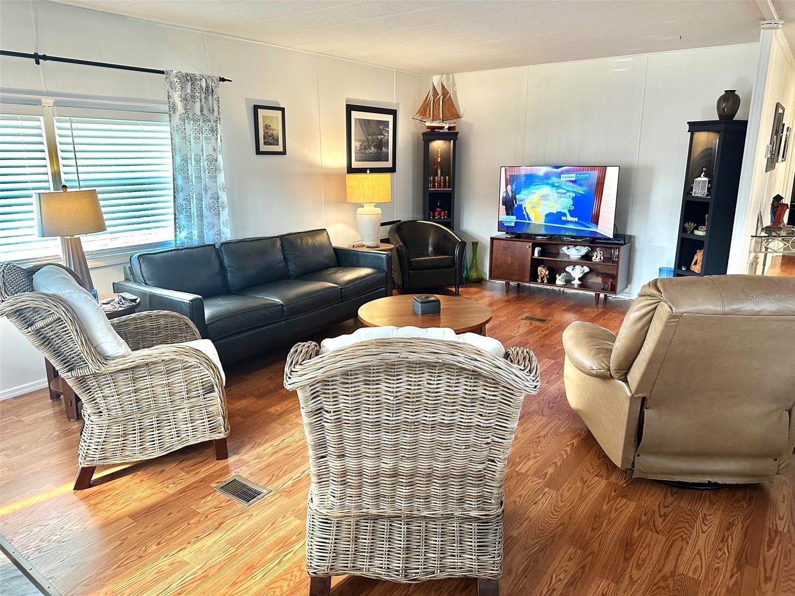 Image 5 of 17 For 9790 66th Street N 470