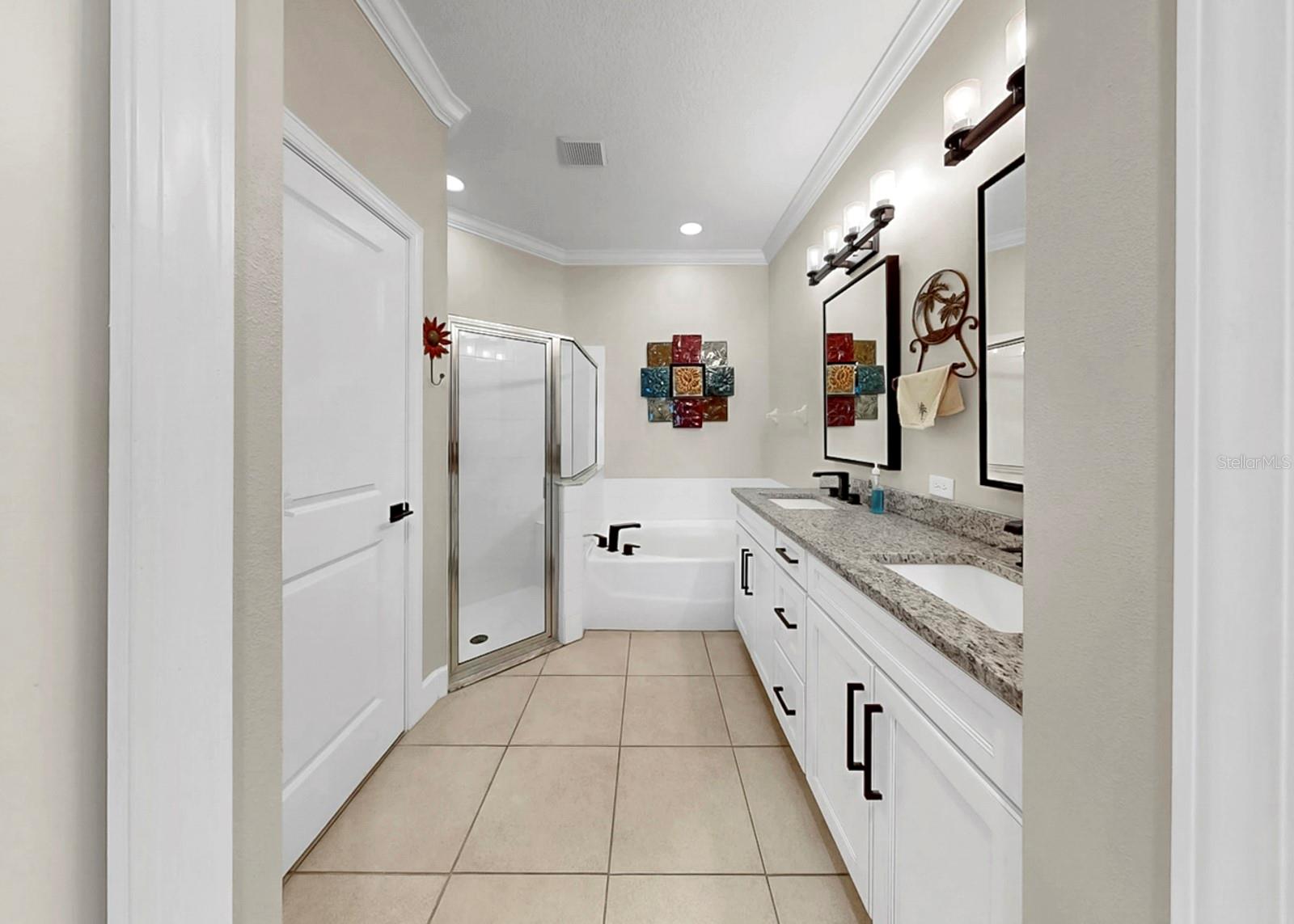 Image 36 of 42 For 15748 Phoebe Park Avenue