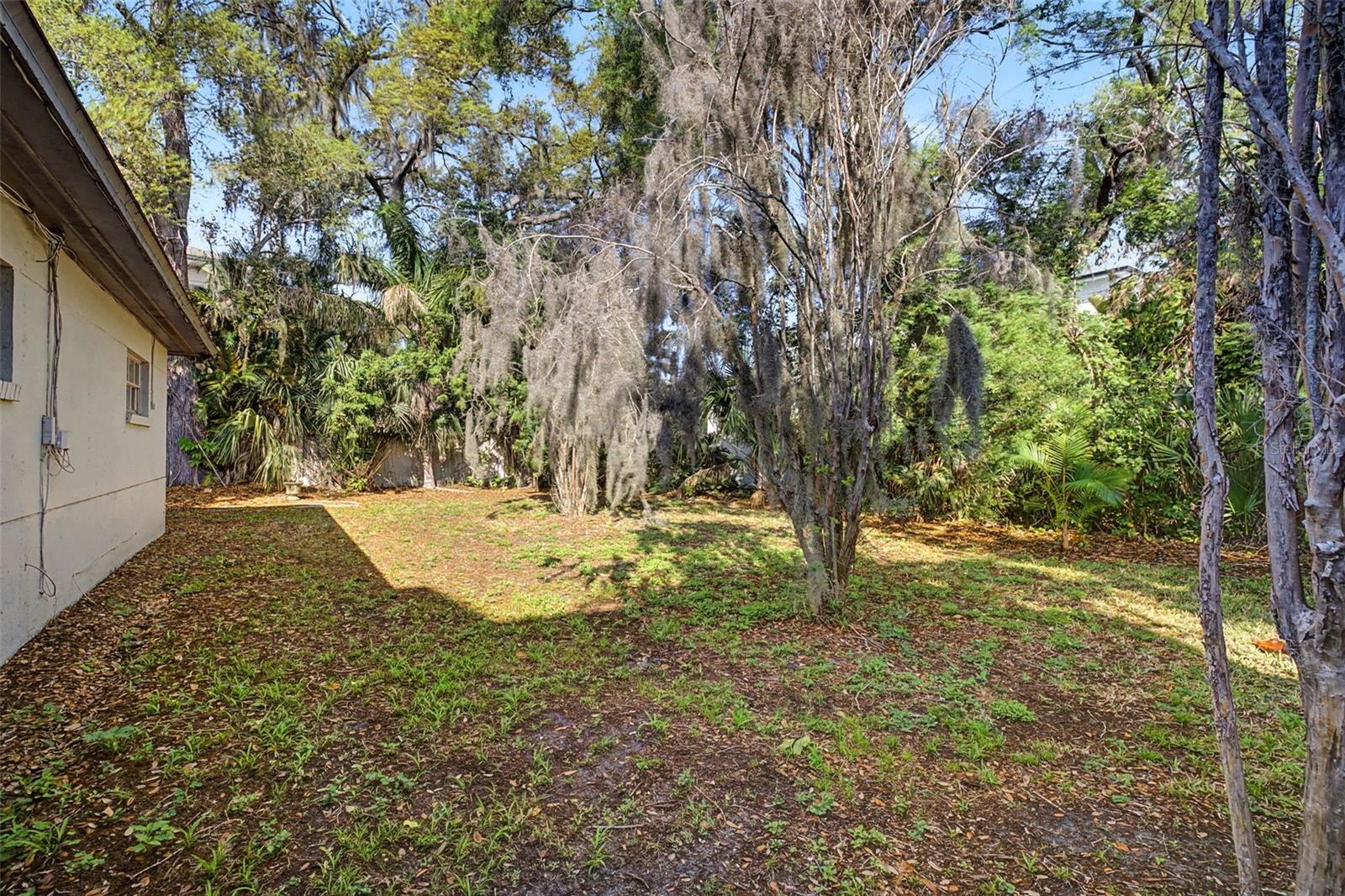 Image 11 of 28 For 4811 Sunset Boulevard