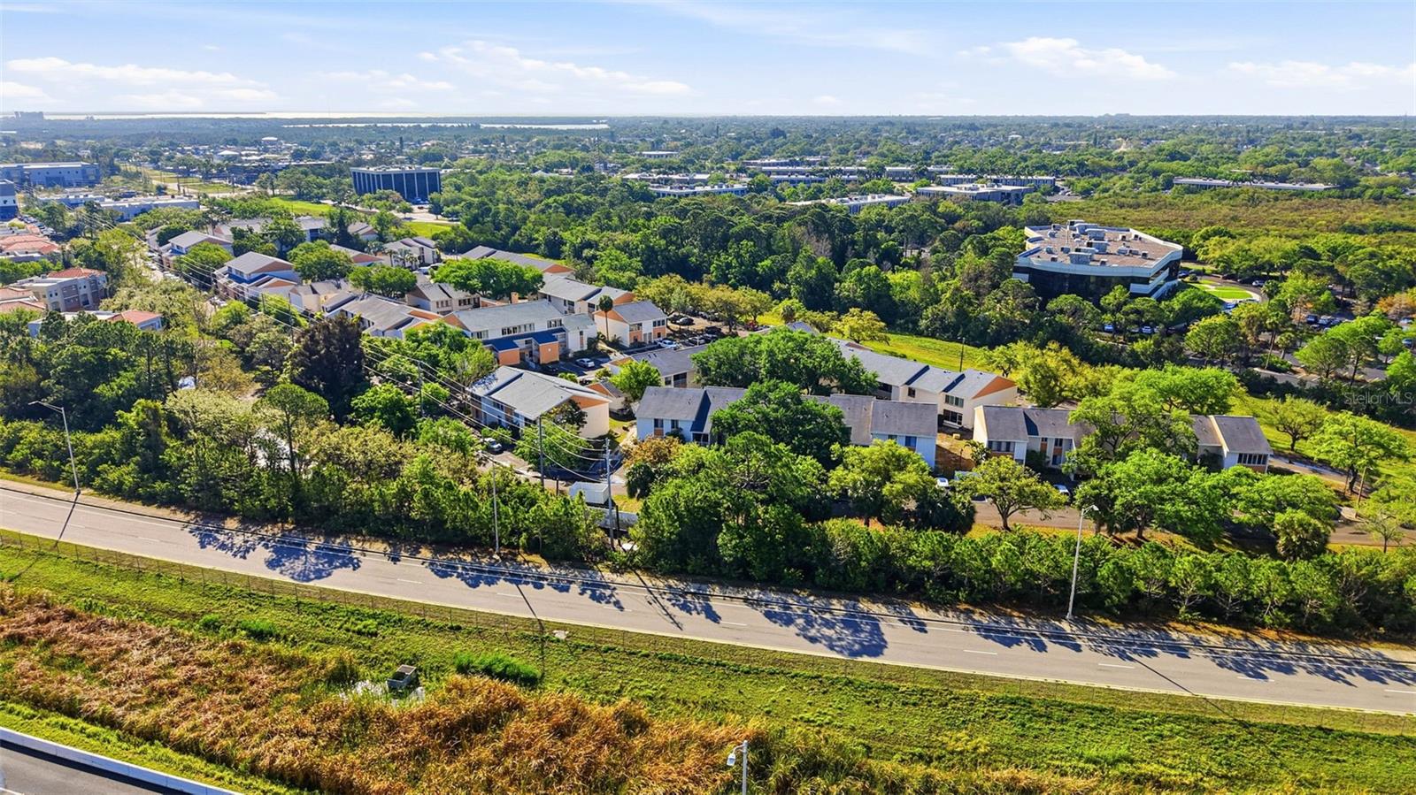 Image 4 of 59 For 776 100th Avenue N 104