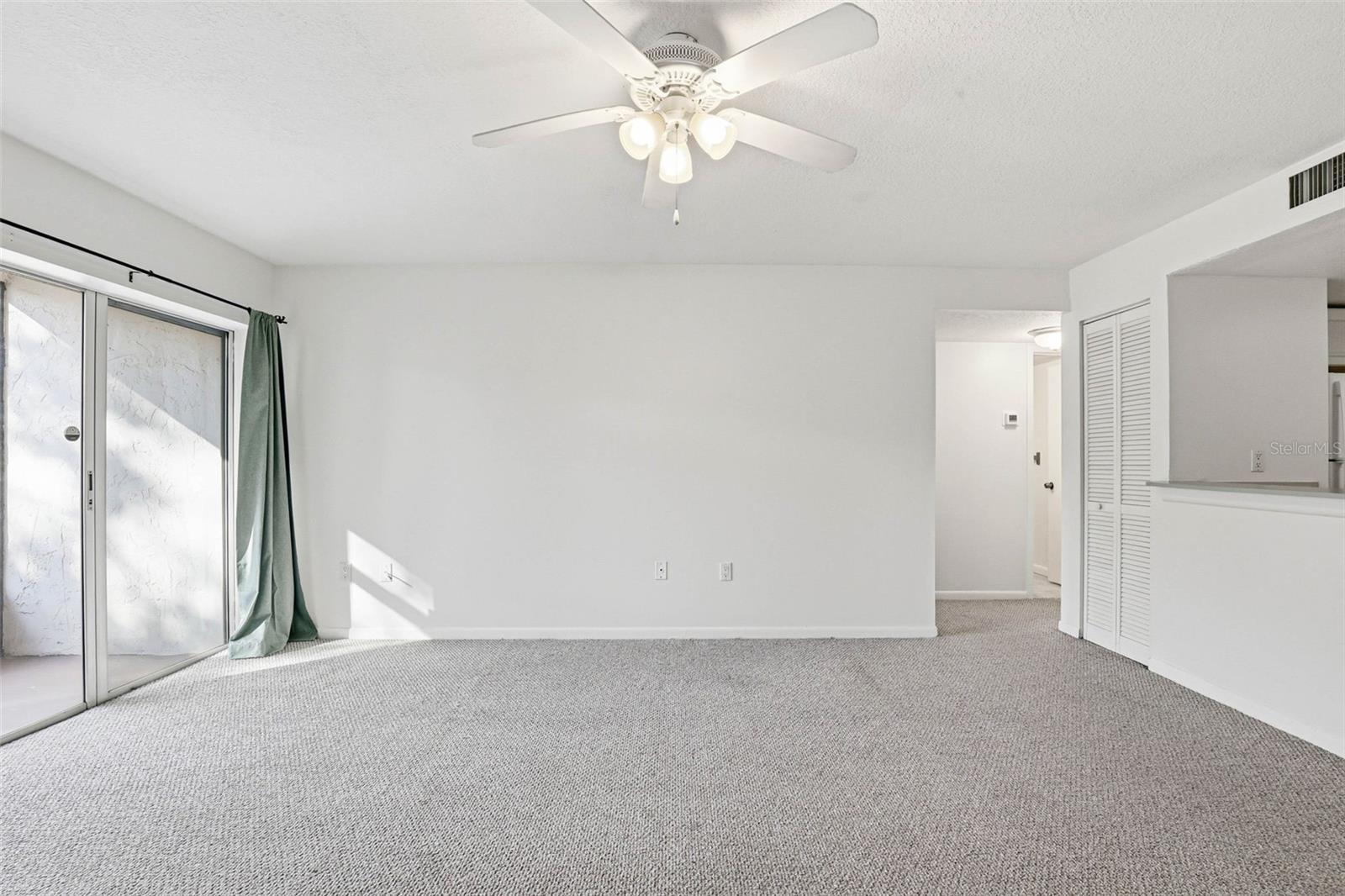 Image 43 of 59 For 776 100th Avenue N 104