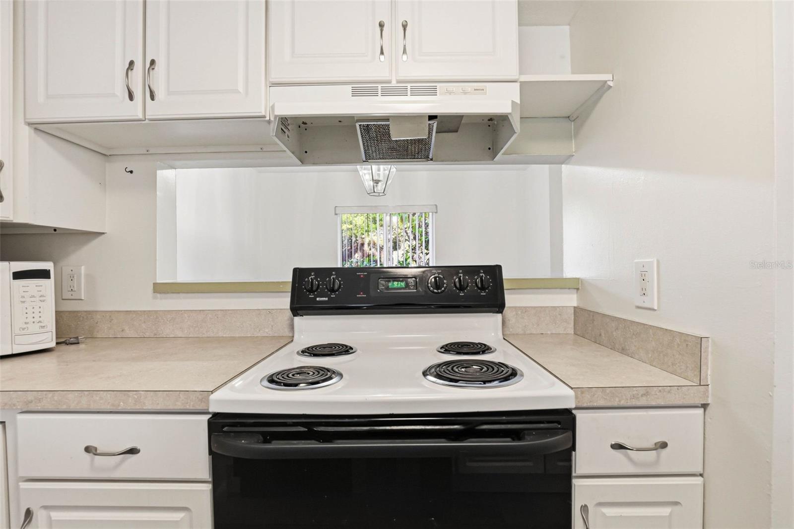 Image 46 of 59 For 776 100th Avenue N 104