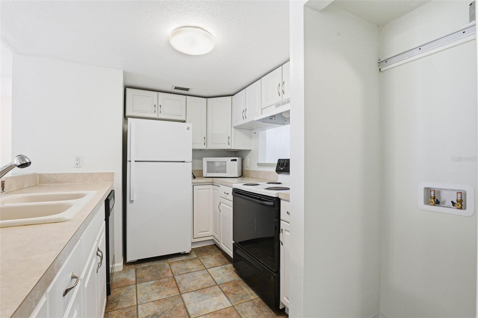 Image 48 of 59 For 776 100th Avenue N 104