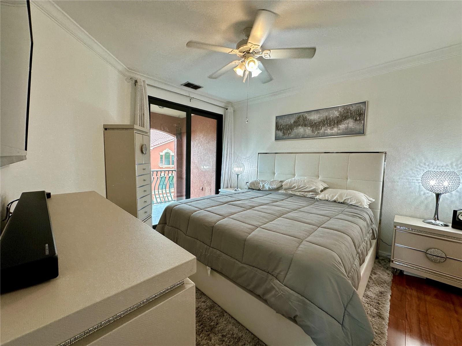 Image 16 of 37 For 2725 Via Cipriani  730a