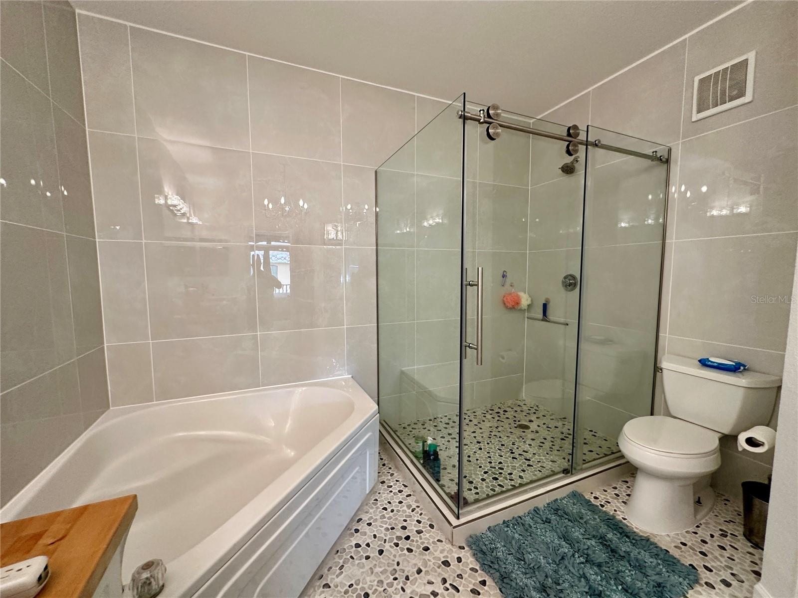 Image 18 of 37 For 2725 Via Cipriani  730a