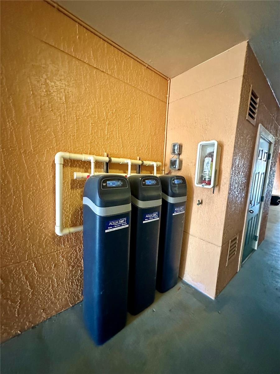 Image 28 of 37 For 2725 Via Cipriani  730a