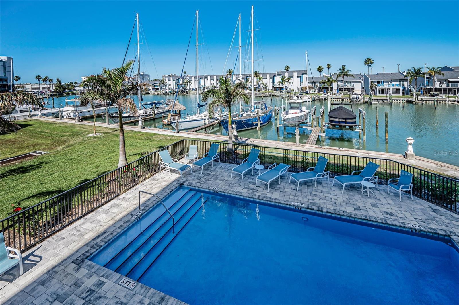 Image 26 of 88 For 400 150th Avenue 207