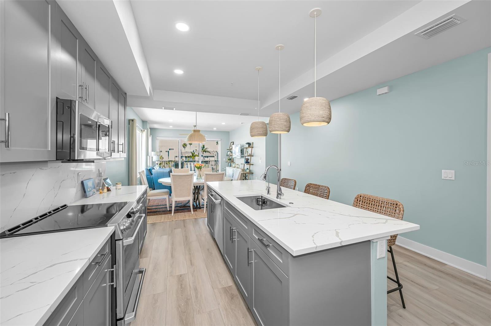 Image 38 of 88 For 400 150th Avenue 207