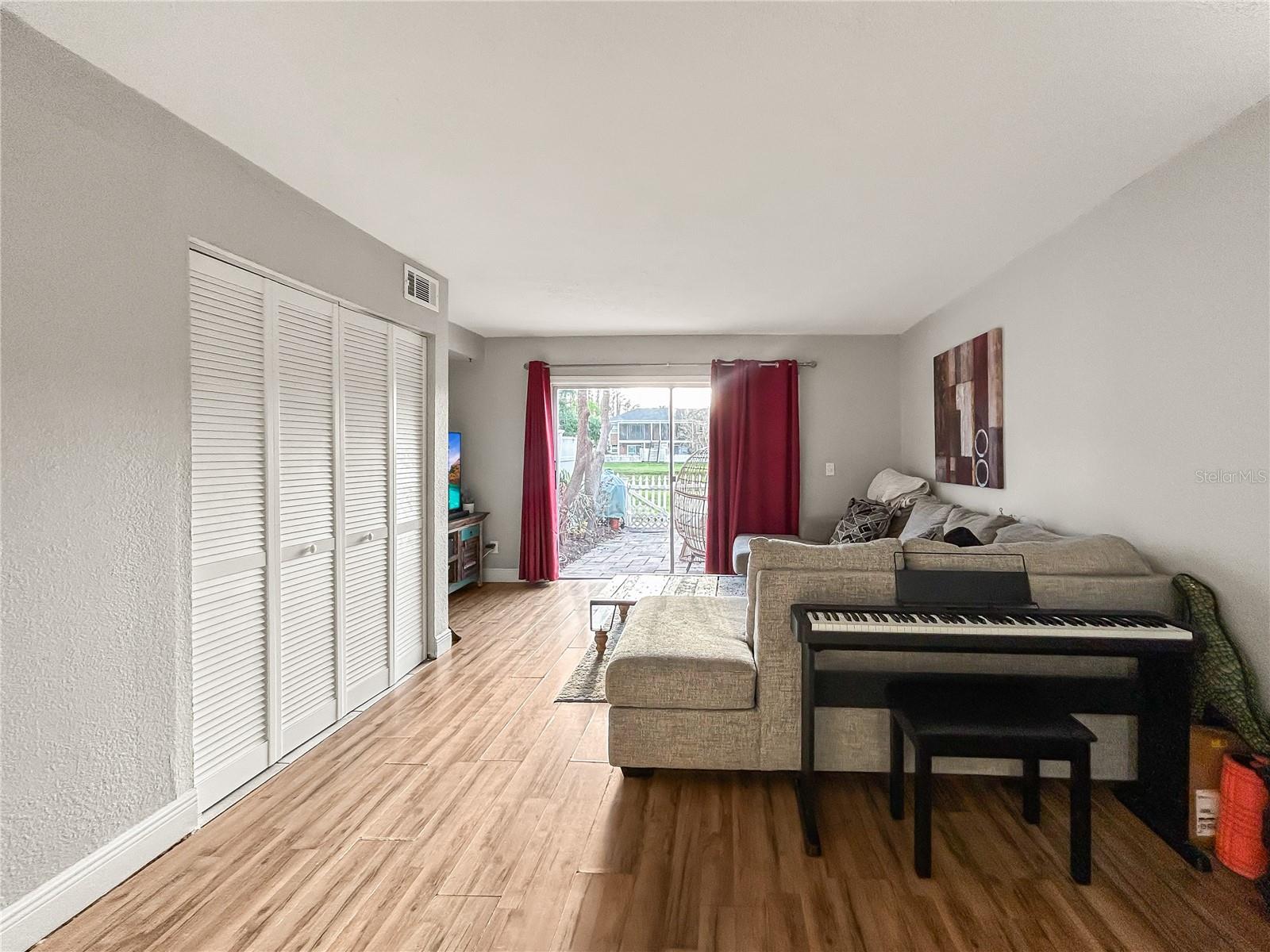 Image 10 of 41 For 13706 Orange Sunset Drive 13706