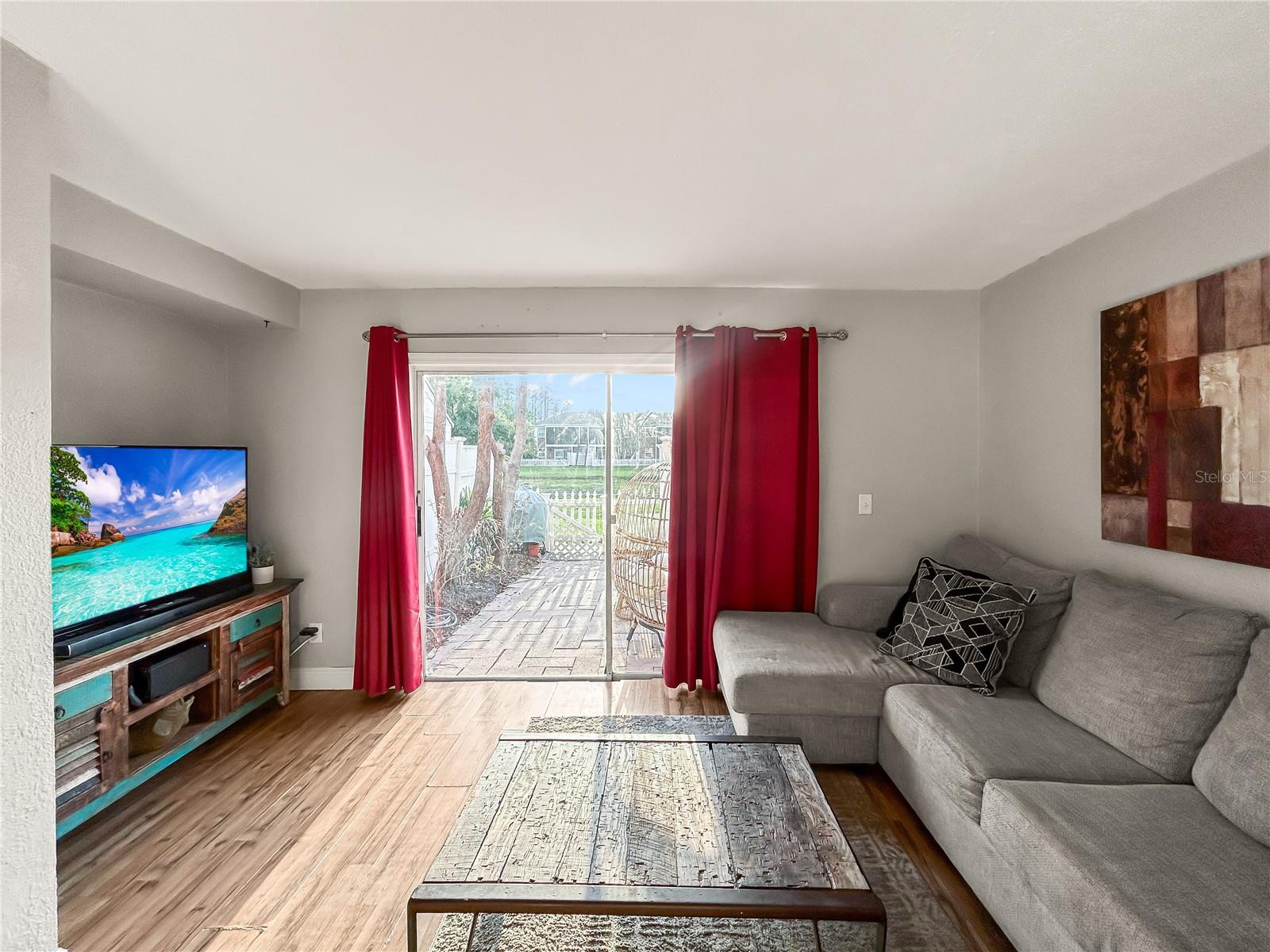 Image 13 of 41 For 13706 Orange Sunset Drive 13706