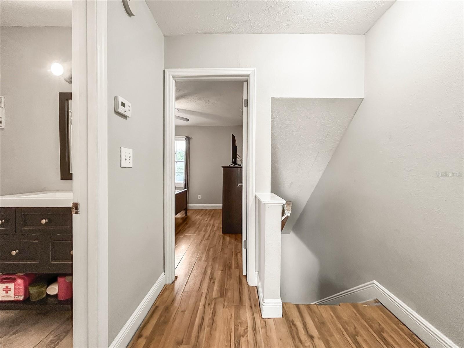 Image 27 of 41 For 13706 Orange Sunset Drive 13706