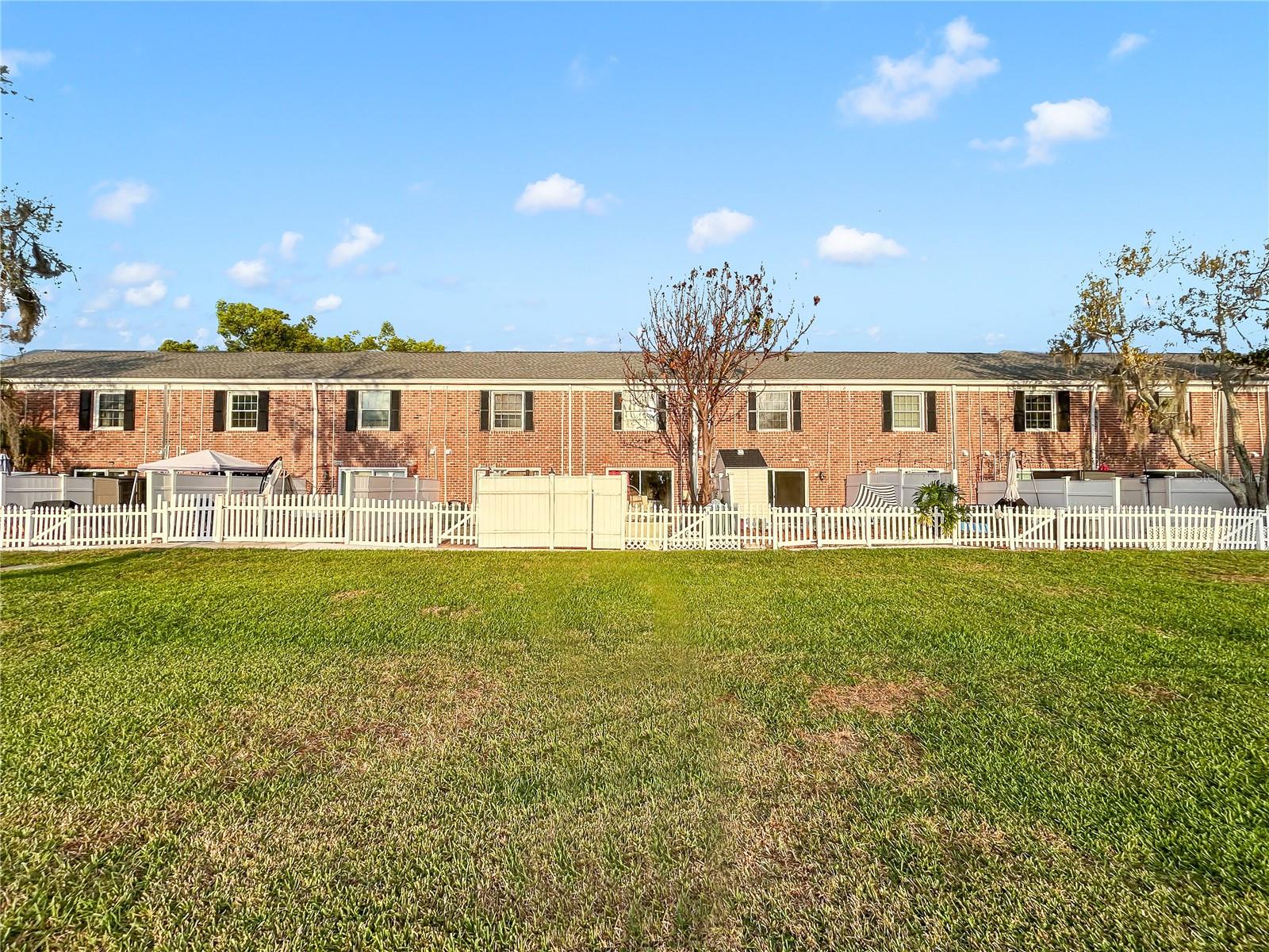 Image 31 of 41 For 13706 Orange Sunset Drive 13706