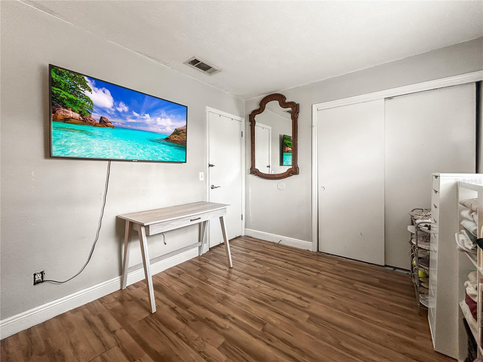 Image 8 of 41 For 13706 Orange Sunset Drive 13706