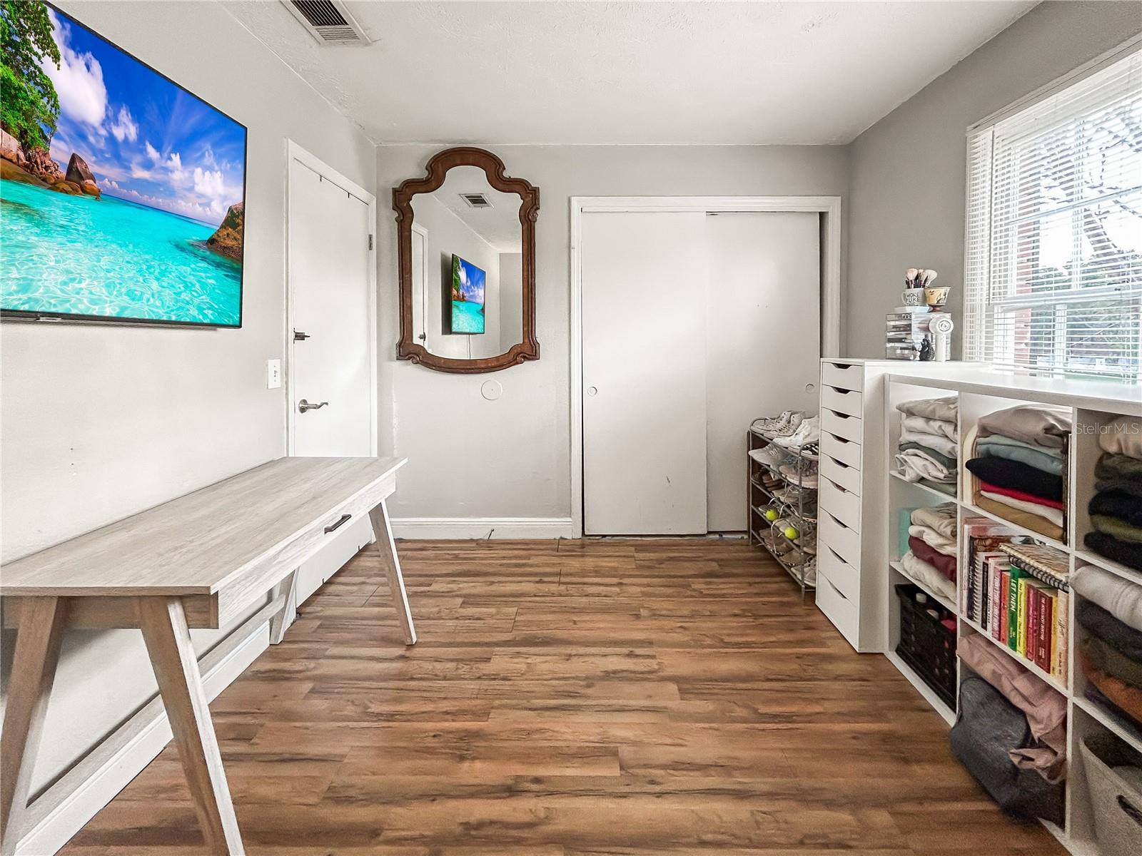 Image 9 of 41 For 13706 Orange Sunset Drive 13706