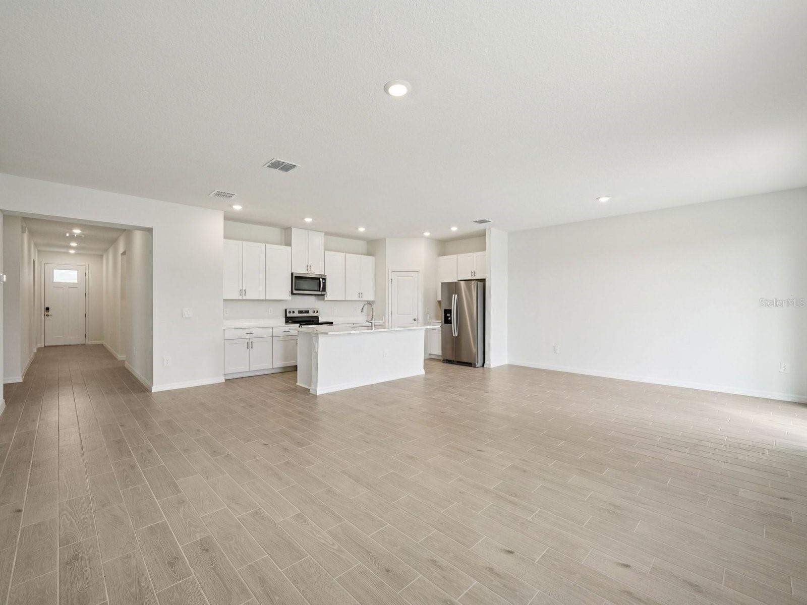 Image 3 of 9 For 12556 Homeland Drive