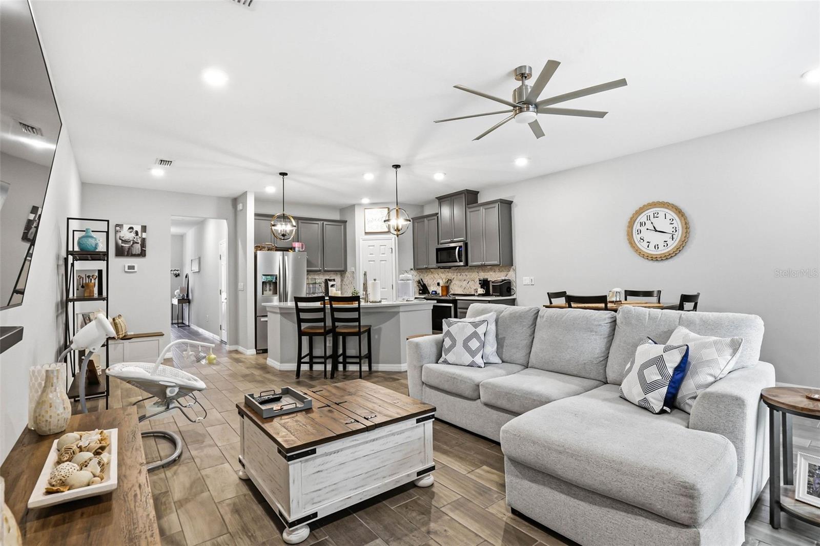 Image 11 of 37 For 2818 Grand Kemerton Place