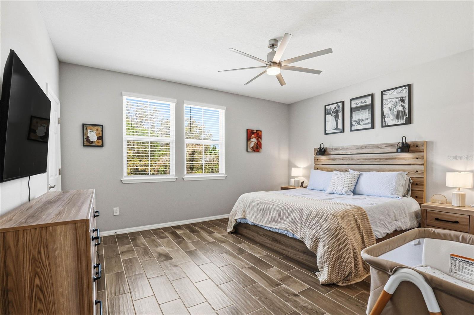 Image 16 of 37 For 2818 Grand Kemerton Place