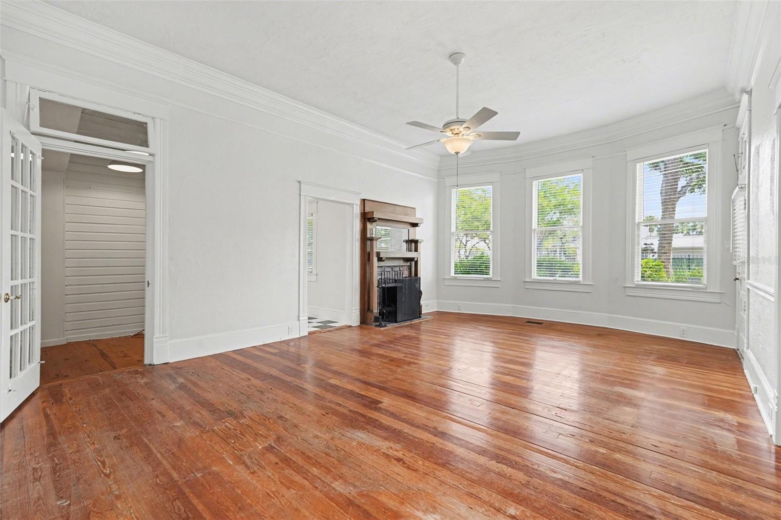 Image 15 of 34 For 501 Euclid Avenue