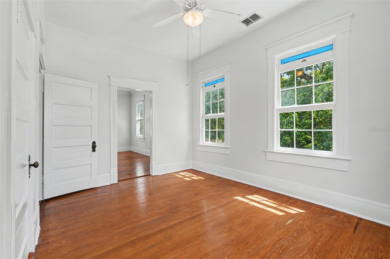 Image 25 of 34 For 501 Euclid Avenue