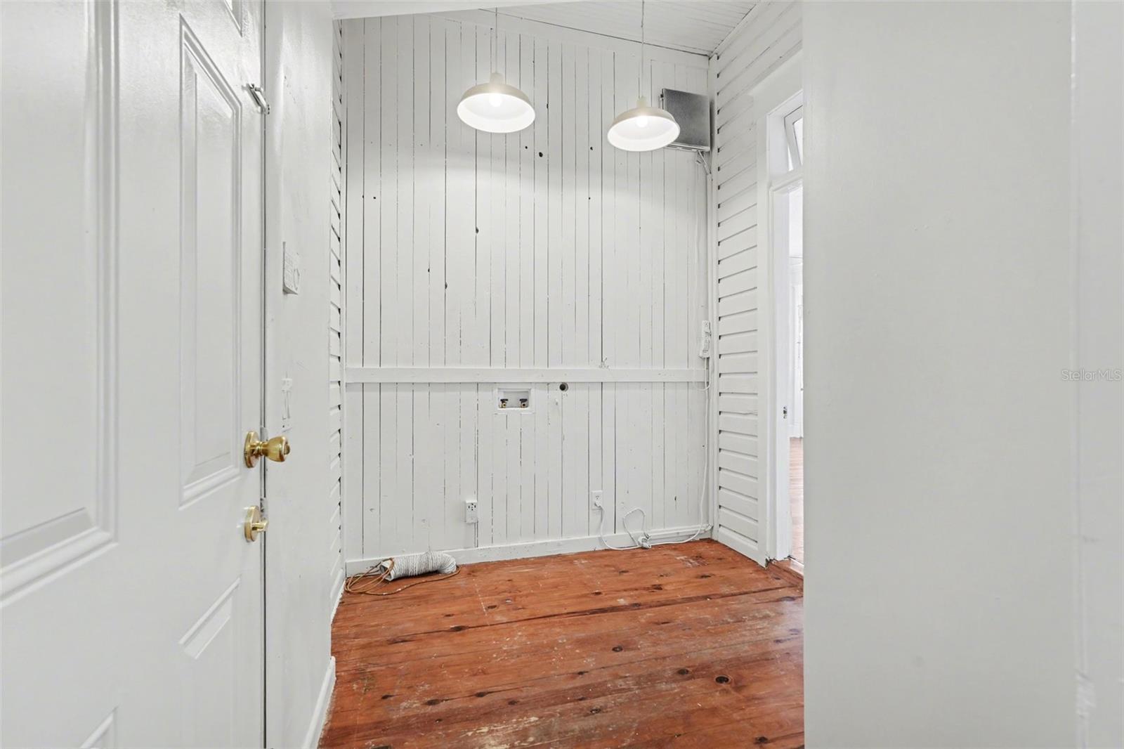 Image 29 of 34 For 501 Euclid Avenue