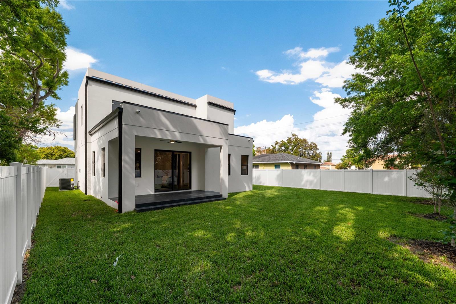 Image 11 of 58 For 3104 Pine Street