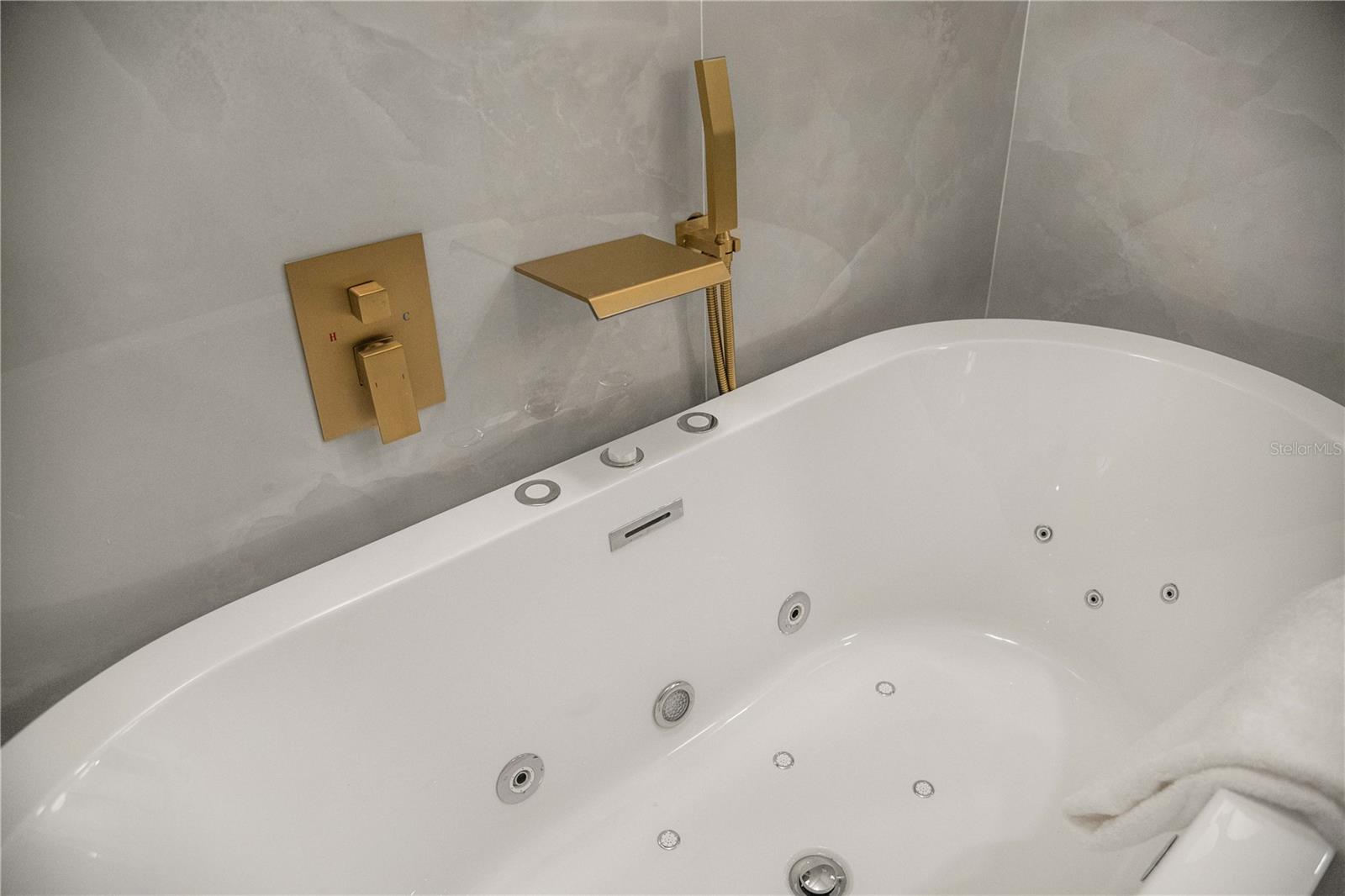 Image 25 of 58 For 3104 Pine Street