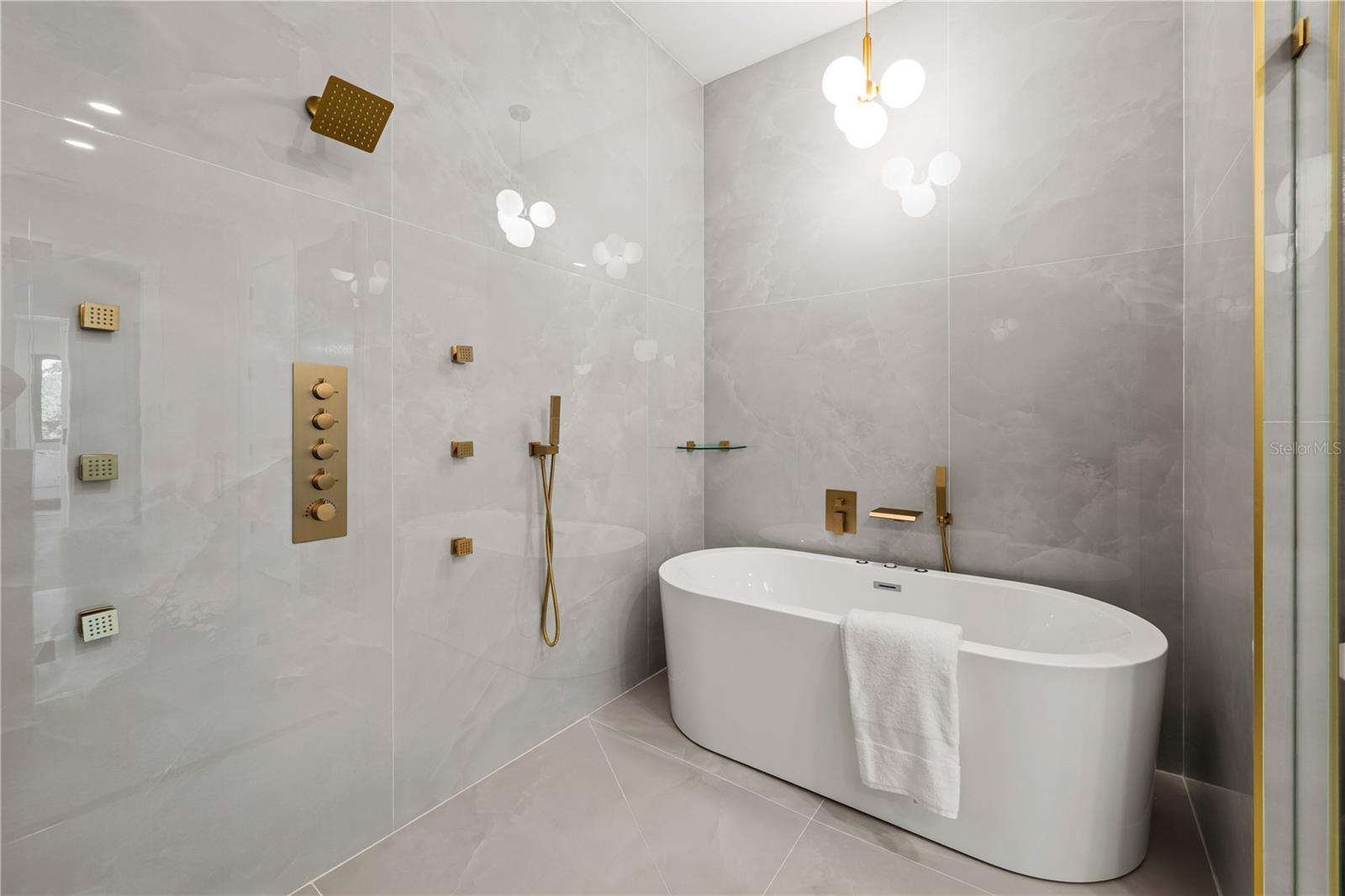 Image 26 of 58 For 3104 Pine Street