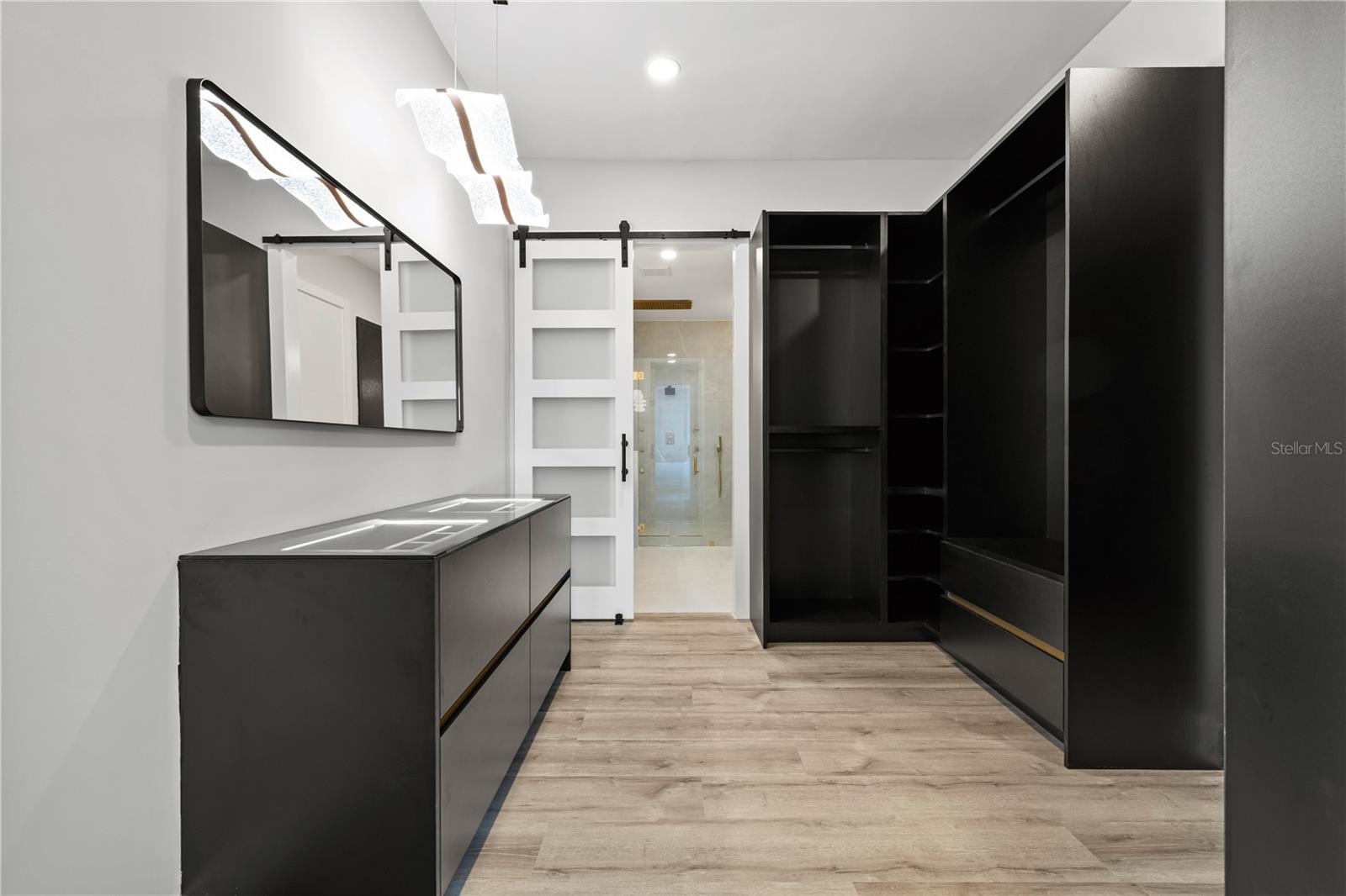 Image 29 of 58 For 3104 Pine Street