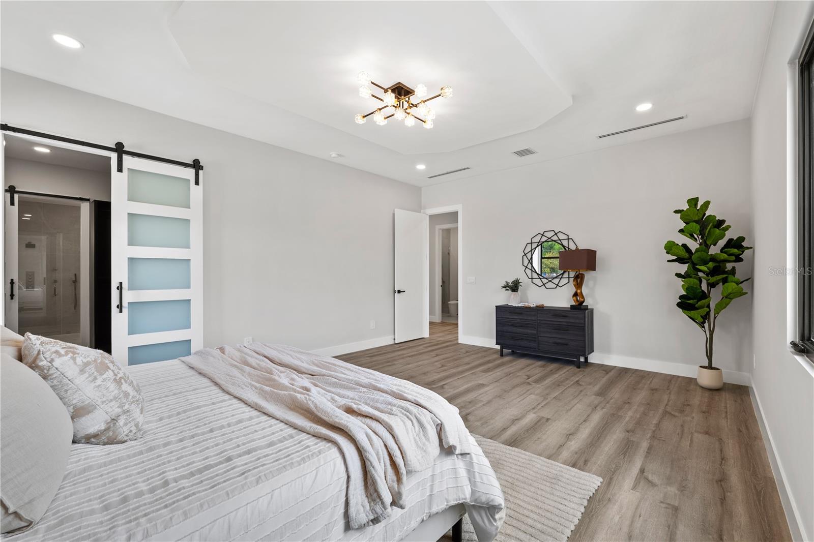 Image 30 of 58 For 3104 Pine Street